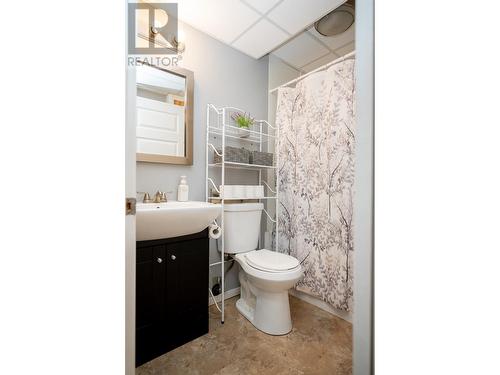 4368 Fisk Avenue, Prince George, BC - Indoor Photo Showing Bathroom