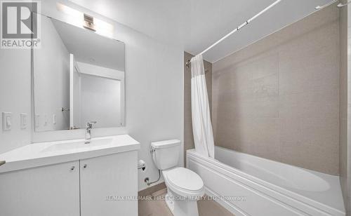 1720 - 2550 Simcoe Street North Street, Oshawa, ON - Indoor Photo Showing Bathroom