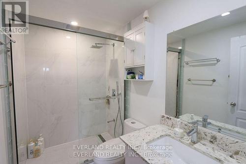 25 - 1121 Sandhurst Circle, Toronto, ON - Indoor Photo Showing Bathroom