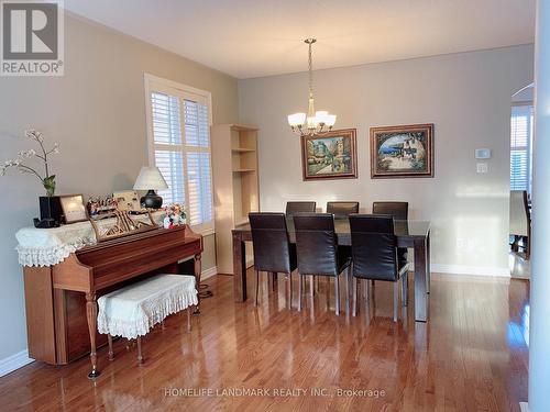 15 Braehead Drive, Richmond Hill, ON - Indoor Photo Showing Dining Room