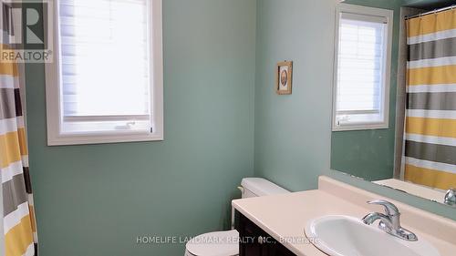 15 Braehead Drive, Richmond Hill, ON - Indoor Photo Showing Bathroom