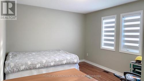 15 Braehead Drive, Richmond Hill, ON - Indoor Photo Showing Bedroom