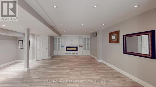 150 Peak Point Boulevard, Vaughan, ON - Indoor With Fireplace