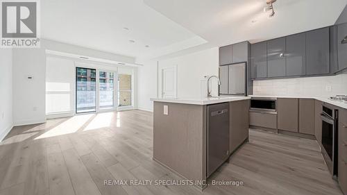 421A - 11782 Ninth Line, Whitchurch-Stouffville, ON - Indoor Photo Showing Kitchen