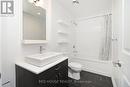 1513 - 9201 Yonge Street, Richmond Hill, ON  - Indoor Photo Showing Bathroom 