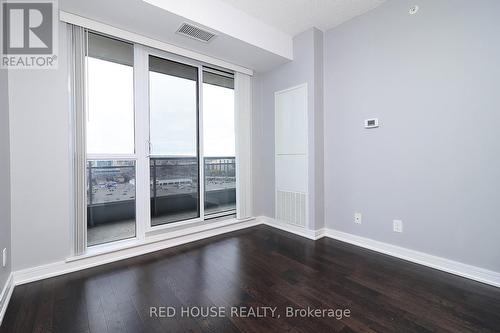 1513 - 9201 Yonge Street, Richmond Hill, ON - Indoor Photo Showing Other Room