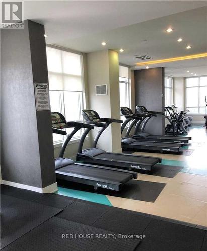 1513 - 9201 Yonge Street, Richmond Hill, ON - Indoor Photo Showing Gym Room