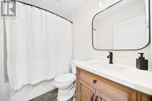 8 Crystalwood Lane, Springwater, ON - Indoor Photo Showing Bathroom