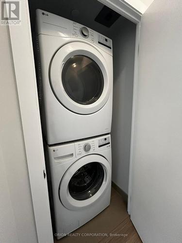 2509 - 4130 Parkside Village Drive, Mississauga, ON - Indoor Photo Showing Laundry Room