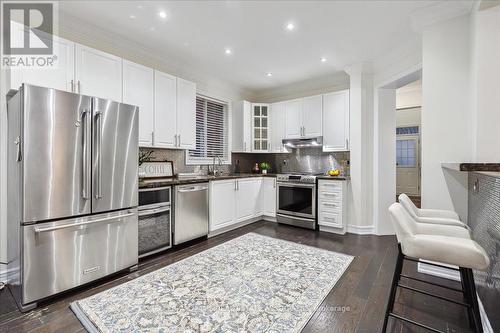 1087 Tupper Drive, Milton, ON - Indoor Photo Showing Kitchen