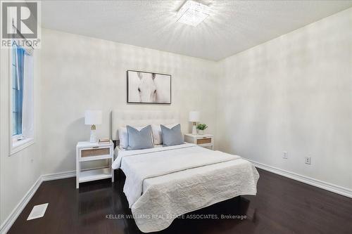 1087 Tupper Drive, Milton, ON - Indoor Photo Showing Bedroom