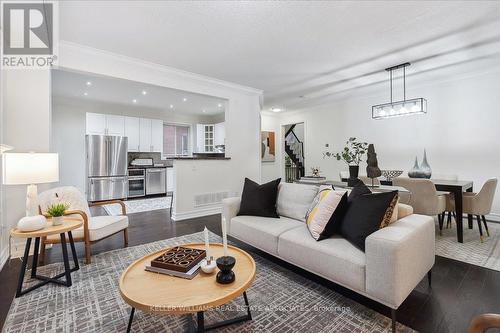 1087 Tupper Drive, Milton, ON - Indoor Photo Showing Living Room