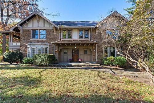 1520 Pinetree Crescent, Mississauga, ON - Outdoor With Facade