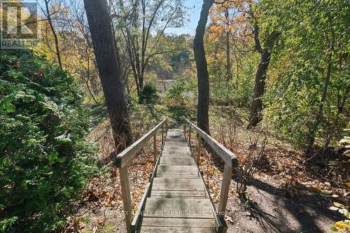 1520 Pinetree Crescent, Mississauga, ON - Outdoor With View