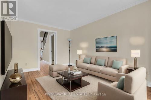 3184 Cambourne Crescent, Mississauga, ON - Indoor Photo Showing Living Room