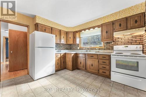 54 Swanhurst Boulevard, Mississauga, ON - Indoor Photo Showing Kitchen