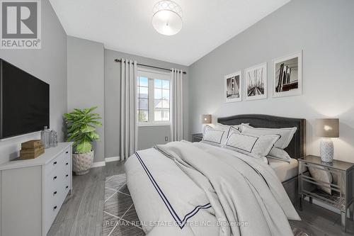 100 - 620 Ferguson Drive, Milton, ON - Indoor Photo Showing Bedroom