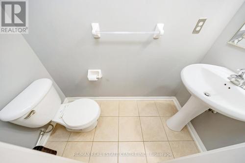 100 - 620 Ferguson Drive, Milton, ON - Indoor Photo Showing Bathroom