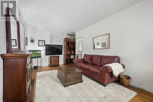 11907 County Rd 24 Road, Alnwick/Haldimand, ON - Indoor Photo Showing Living Room