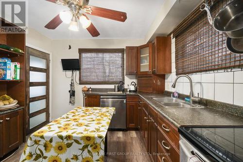 11907 County Rd 24 Road, Alnwick/Haldimand, ON - Indoor Photo Showing Kitchen With Double Sink