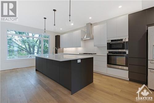 14 Thornton Avenue, Ottawa, ON - Indoor Photo Showing Kitchen With Upgraded Kitchen