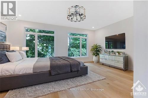 14 Thornton Avenue, Ottawa, ON - Indoor Photo Showing Bedroom