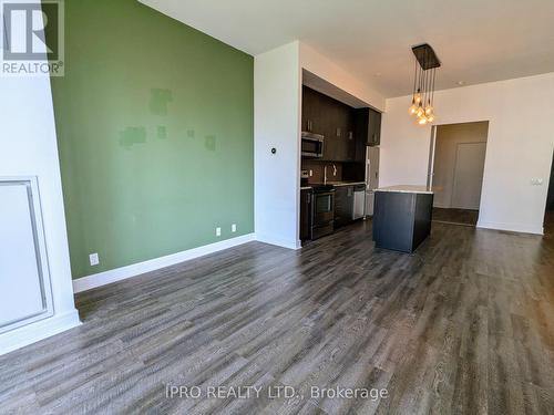 823 - 112 George Street, Toronto, ON - Indoor Photo Showing Kitchen