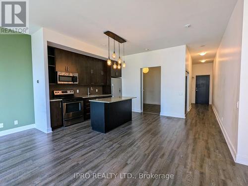 823 - 112 George Street, Toronto, ON - Indoor Photo Showing Kitchen