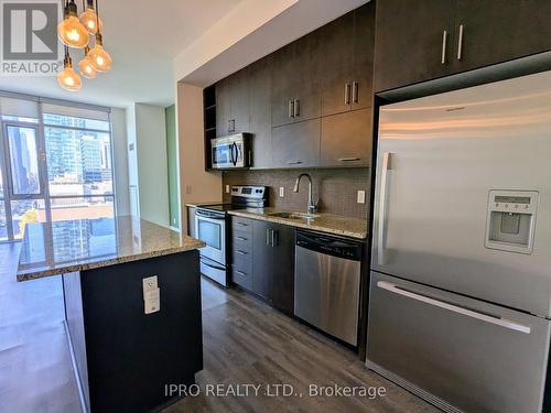 823 - 112 George Street, Toronto, ON - Indoor Photo Showing Kitchen With Double Sink