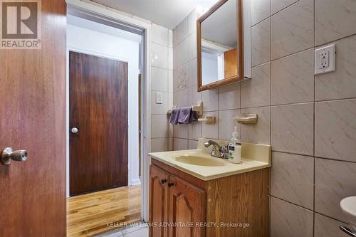 Lower - 3568 Dufferin Street, Toronto, ON - Indoor Photo Showing Bathroom