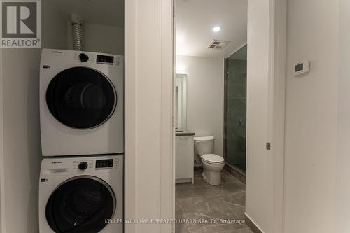 1505 - 195 Mccaul Street, Toronto, ON - Indoor Photo Showing Laundry Room