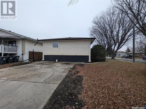 2616 20Th Street W, Saskatoon, SK - Outdoor