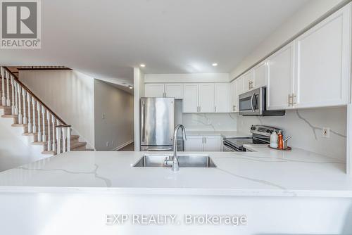 112 Dolce Crescent, Vaughan, ON - Indoor Photo Showing Kitchen With Double Sink