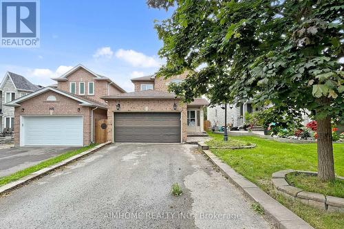 399 Flanagan Court, Newmarket, ON - Outdoor With Facade