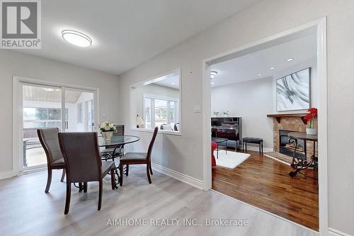 399 Flanagan Court, Newmarket, ON - Indoor Photo Showing Dining Room