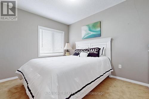 399 Flanagan Court, Newmarket, ON - Indoor Photo Showing Bedroom