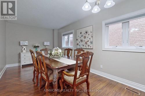 399 Flanagan Court, Newmarket, ON - Indoor Photo Showing Dining Room