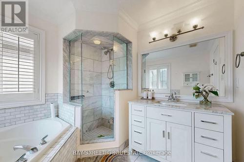 37 Whisperwood Road, Vaughan, ON - Indoor Photo Showing Bathroom