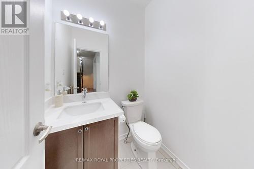 1435 Kellough Street, Innisfil, ON - Indoor Photo Showing Bathroom