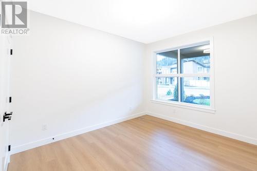 2090 Linfield Drive, Kamloops, BC - Indoor Photo Showing Other Room