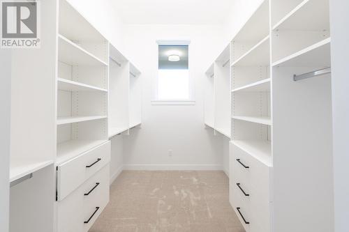 2090 Linfield Drive, Kamloops, BC - Indoor With Storage