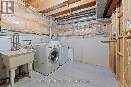 1654 Mcbrady Crescent, Pickering, ON - Indoor Photo Showing Laundry Room