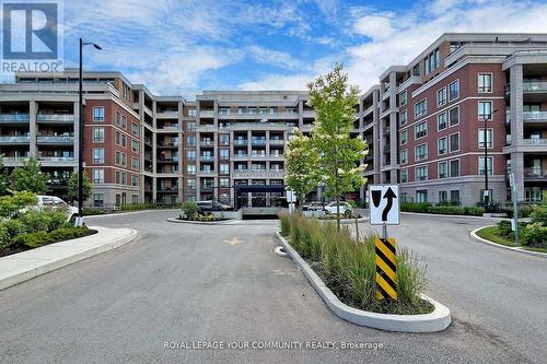 207 - 25 Baker Hill Boulevard, Whitchurch-Stouffville, ON - Outdoor With Facade