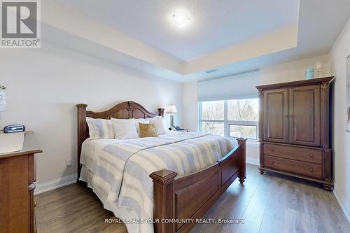 207 - 25 Baker Hill Boulevard, Whitchurch-Stouffville, ON - Indoor Photo Showing Bedroom