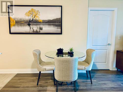 207 - 25 Baker Hill Boulevard, Whitchurch-Stouffville, ON - Indoor Photo Showing Dining Room