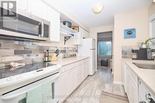 181 Idylewylde Street, Fort Erie, ON - Indoor Photo Showing Kitchen