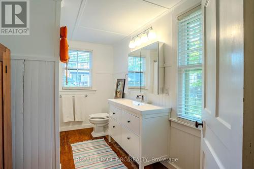 3728 Crystal Beach Drive, Fort Erie, ON - Indoor Photo Showing Bathroom