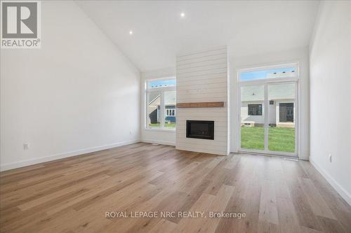 46 Beachwalk Crescent, Fort Erie, ON - Indoor Photo Showing Other Room With Fireplace