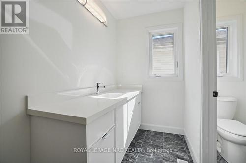 46 Beachwalk Crescent, Fort Erie, ON - Indoor Photo Showing Bathroom