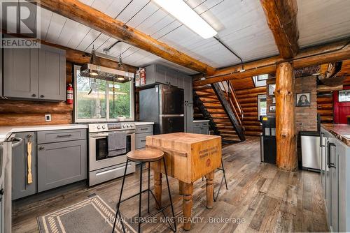 1622 Bertie Street, Fort Erie, ON - Indoor Photo Showing Kitchen